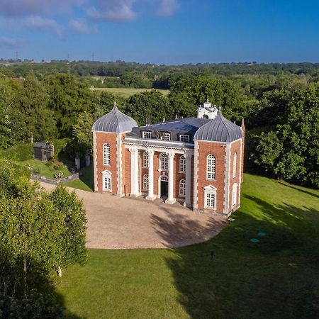 Eastwood Observatory: 12 Bedrooms, Swimming Pool And Tennis Court Hailsham Buitenkant foto