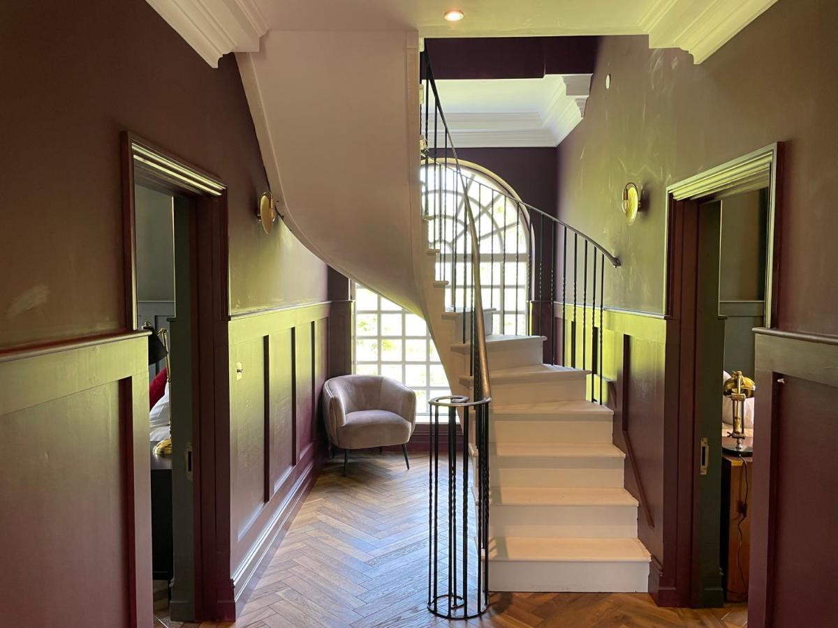 Eastwood Observatory: 12 Bedrooms, Swimming Pool And Tennis Court Hailsham Buitenkant foto