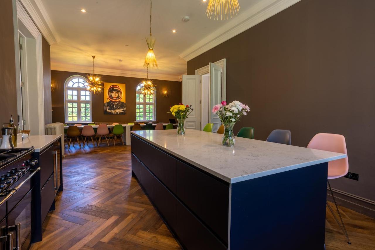 Eastwood Observatory: 12 Bedrooms, Swimming Pool And Tennis Court Hailsham Buitenkant foto