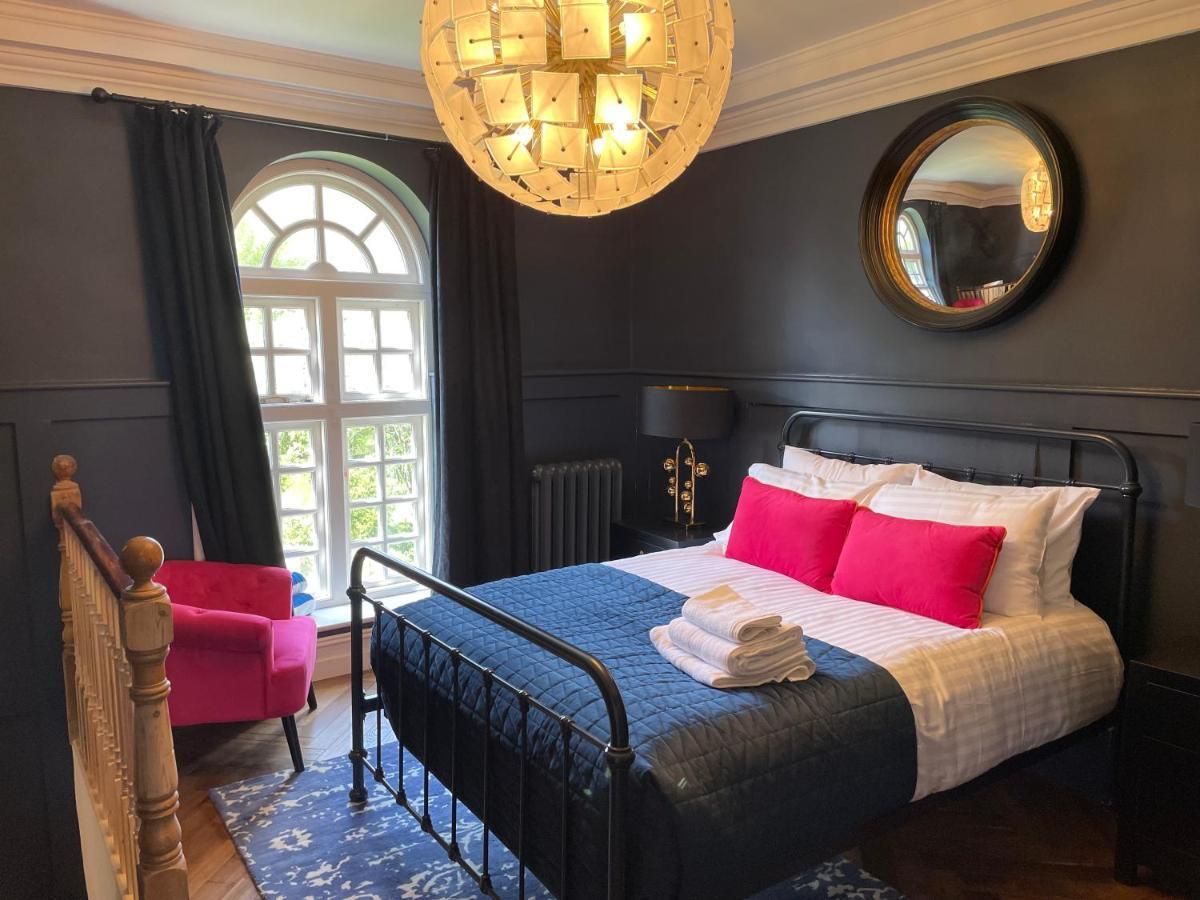 Eastwood Observatory: 12 Bedrooms, Swimming Pool And Tennis Court Hailsham Buitenkant foto