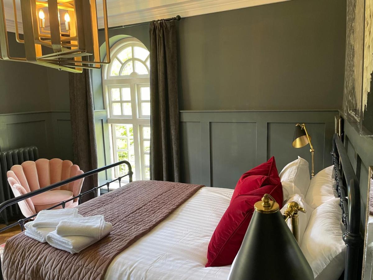 Eastwood Observatory: 12 Bedrooms, Swimming Pool And Tennis Court Hailsham Buitenkant foto